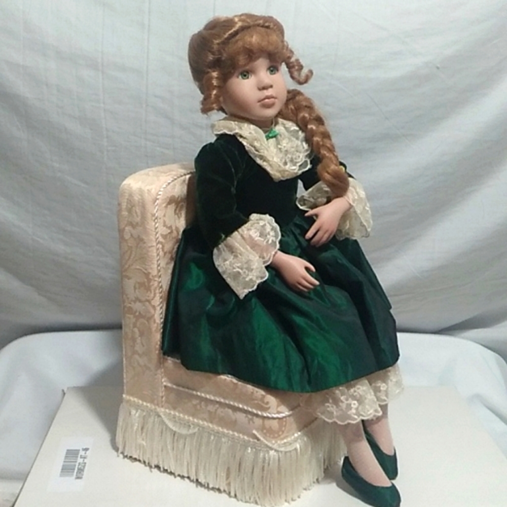 NIB Emerald Memories Doll From The Victorian Fantasies By Linda Mason - Picture 3 of 16
